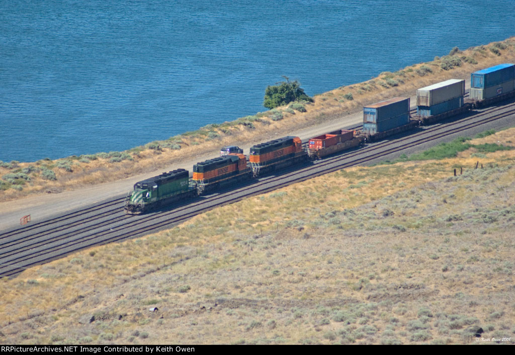 BNSF 9004